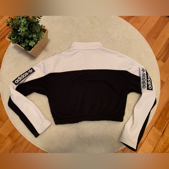 Adidas 1/4 Zip Crop Sweater - Picture 10 of 10